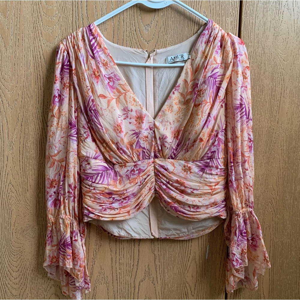 Tropical Floral Cropped Blouse with Ruffle Sleeves